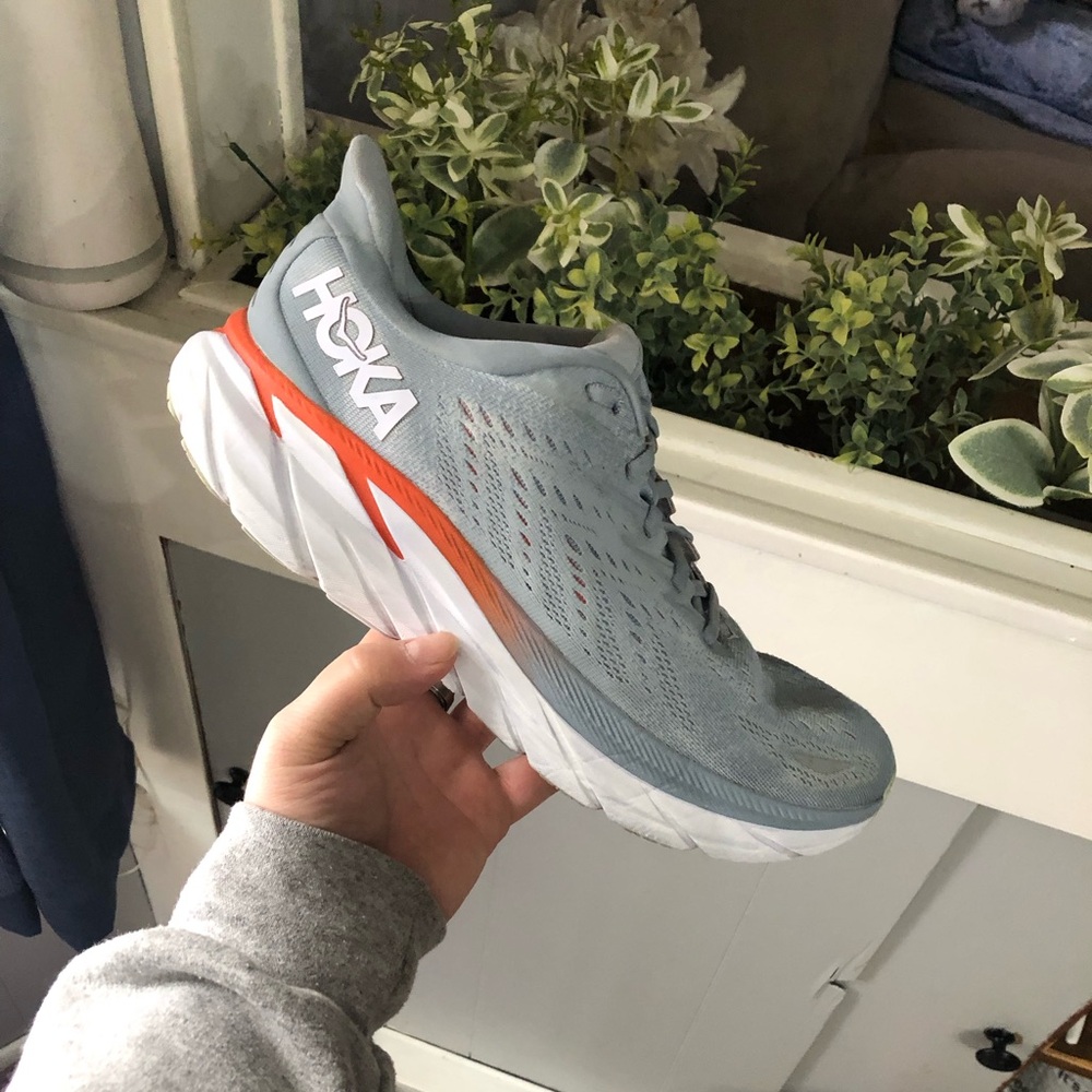Women’s Hoka Clifton 8 ‘Blue Fog size 10.5